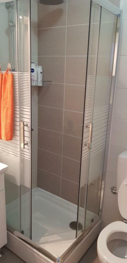Orhideja Osijek Apartment Екстериор снимка